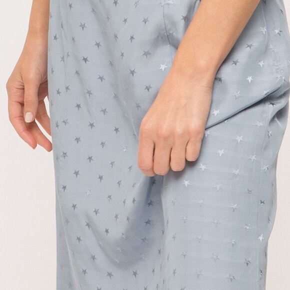 MYSTREE Star Jacquard Midi Skirt | Lightweight Satin Finish - Picture 8 of 8